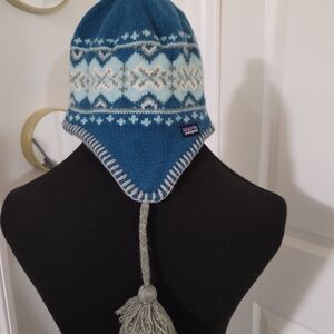 Patagonia Blue and White Kids Earflap Hat Wool Tassel
